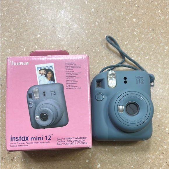Fujifilm Other - Fujifilm Instax Mini 12 Camera Gray